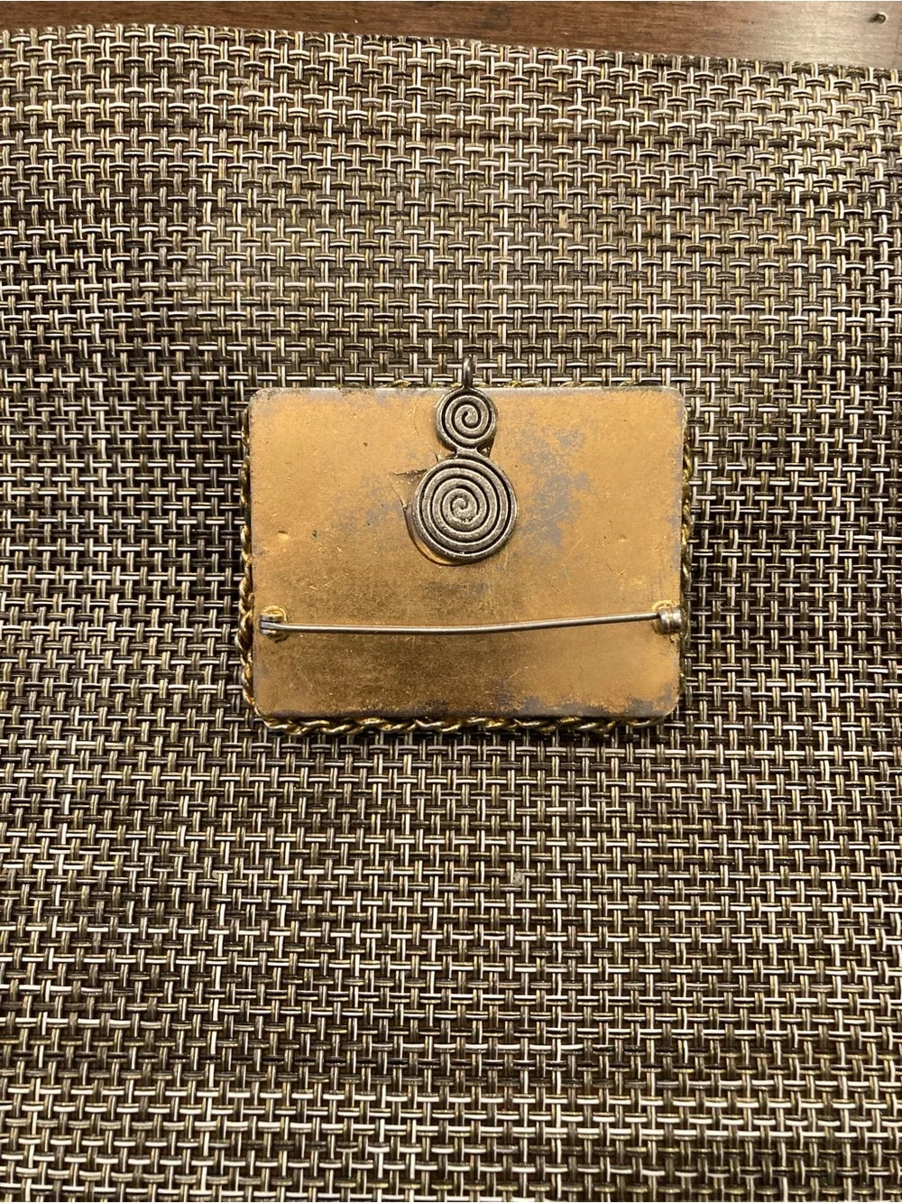 Vintage Blue Cameo-Style Rectangular Brooch/pendant with Gold-Tone Rope Frame
